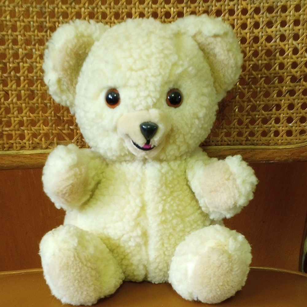 Vintage 1985 Russ Snuggle Bear Fleece Hand Puppet/ Stuffed Animal Lever Brothers
